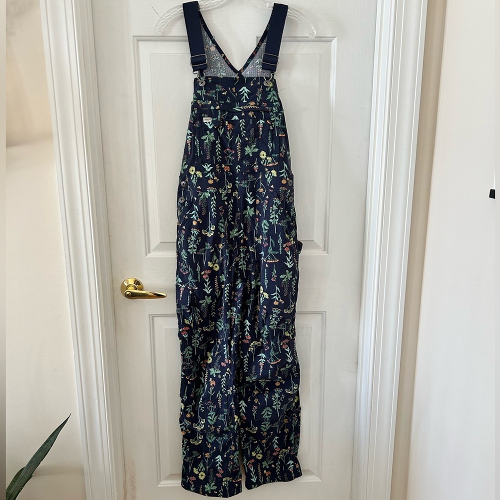 Duluth Trading Co. Heirloom Overalls in Navy Floral - Sz XS